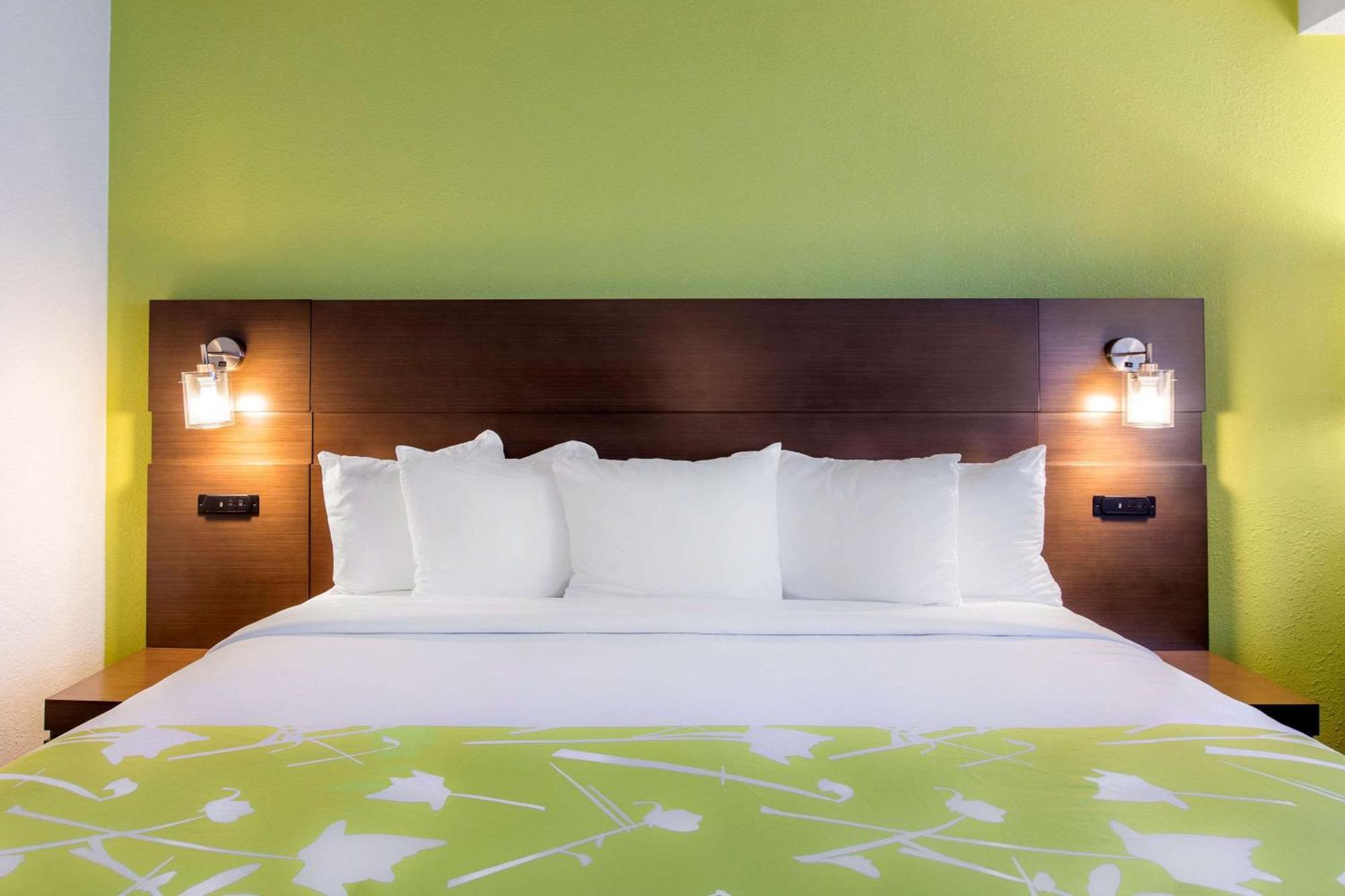 Radisson Hotel Grand Rapids Riverfront Екстериор снимка