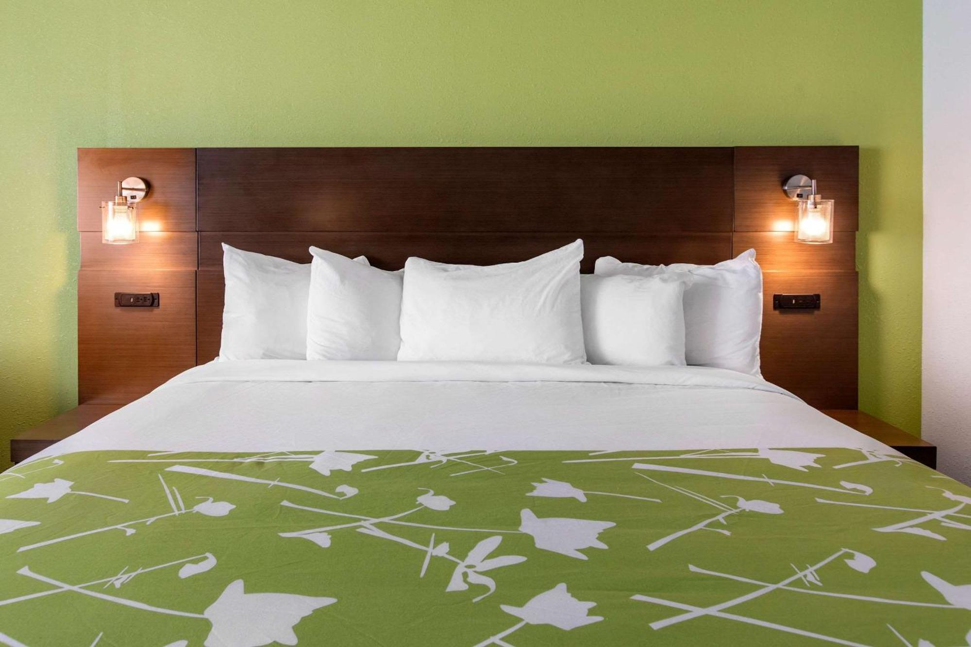 Radisson Hotel Grand Rapids Riverfront Екстериор снимка