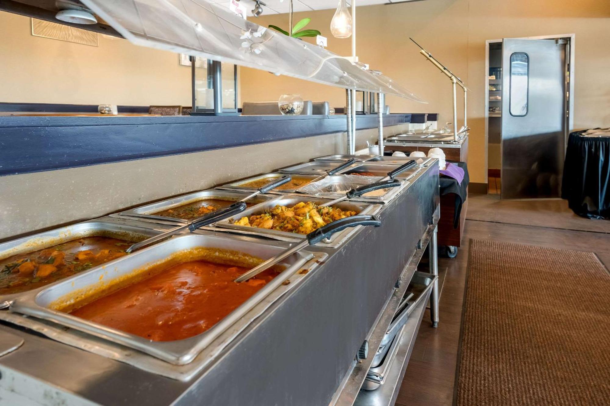 Radisson Hotel Grand Rapids Riverfront Екстериор снимка