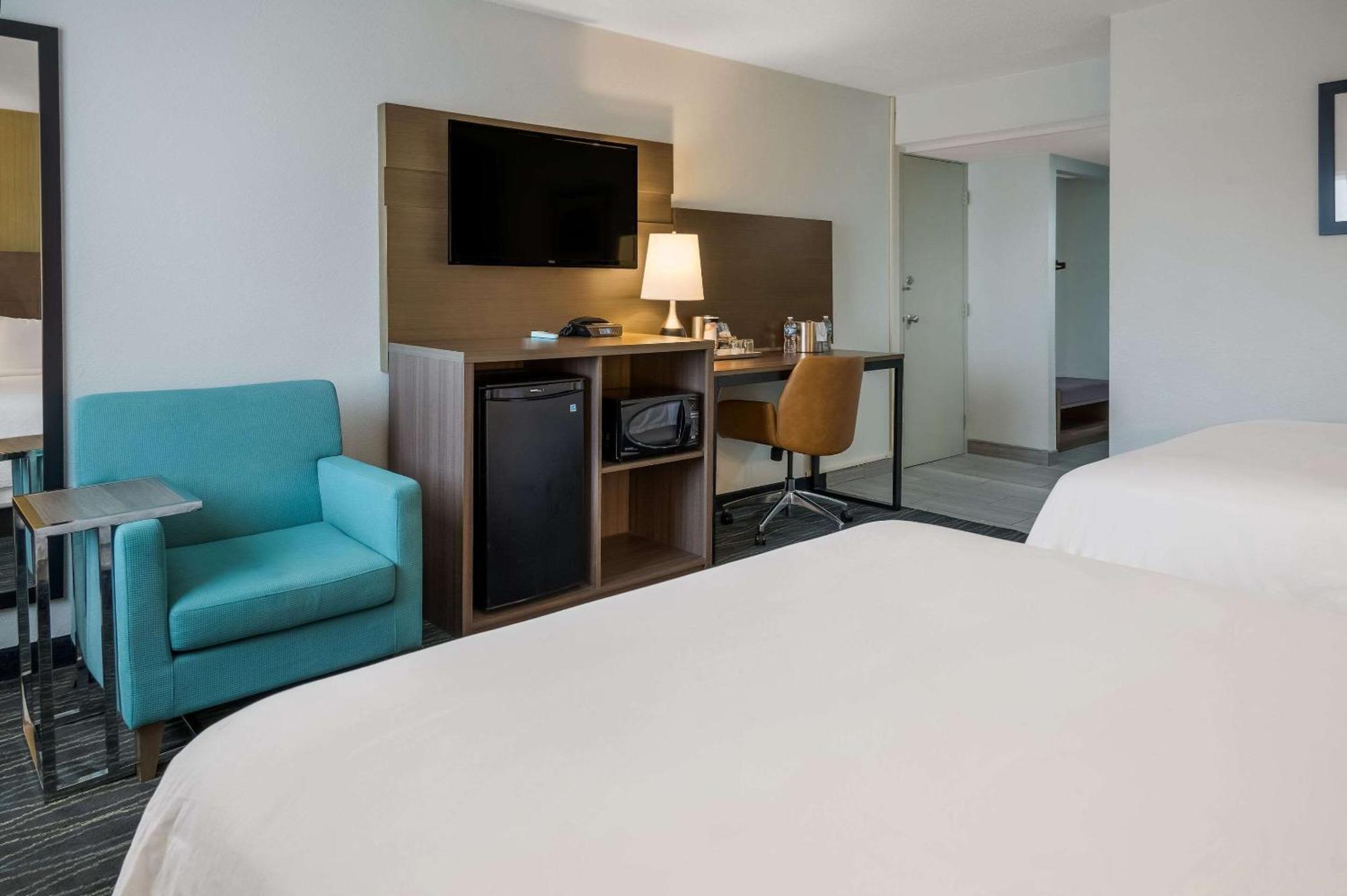 Radisson Hotel Grand Rapids Riverfront Екстериор снимка