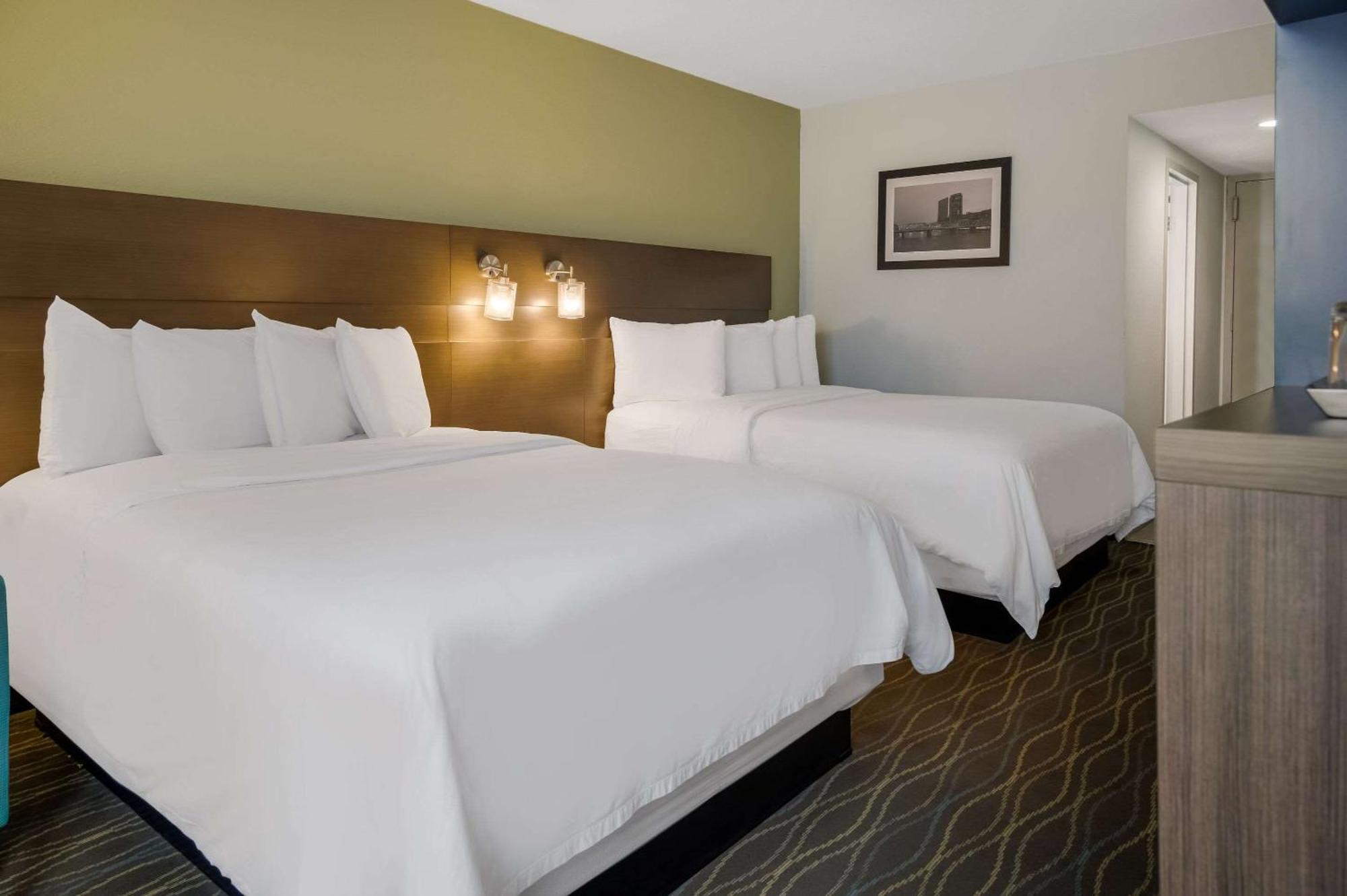 Radisson Hotel Grand Rapids Riverfront Екстериор снимка