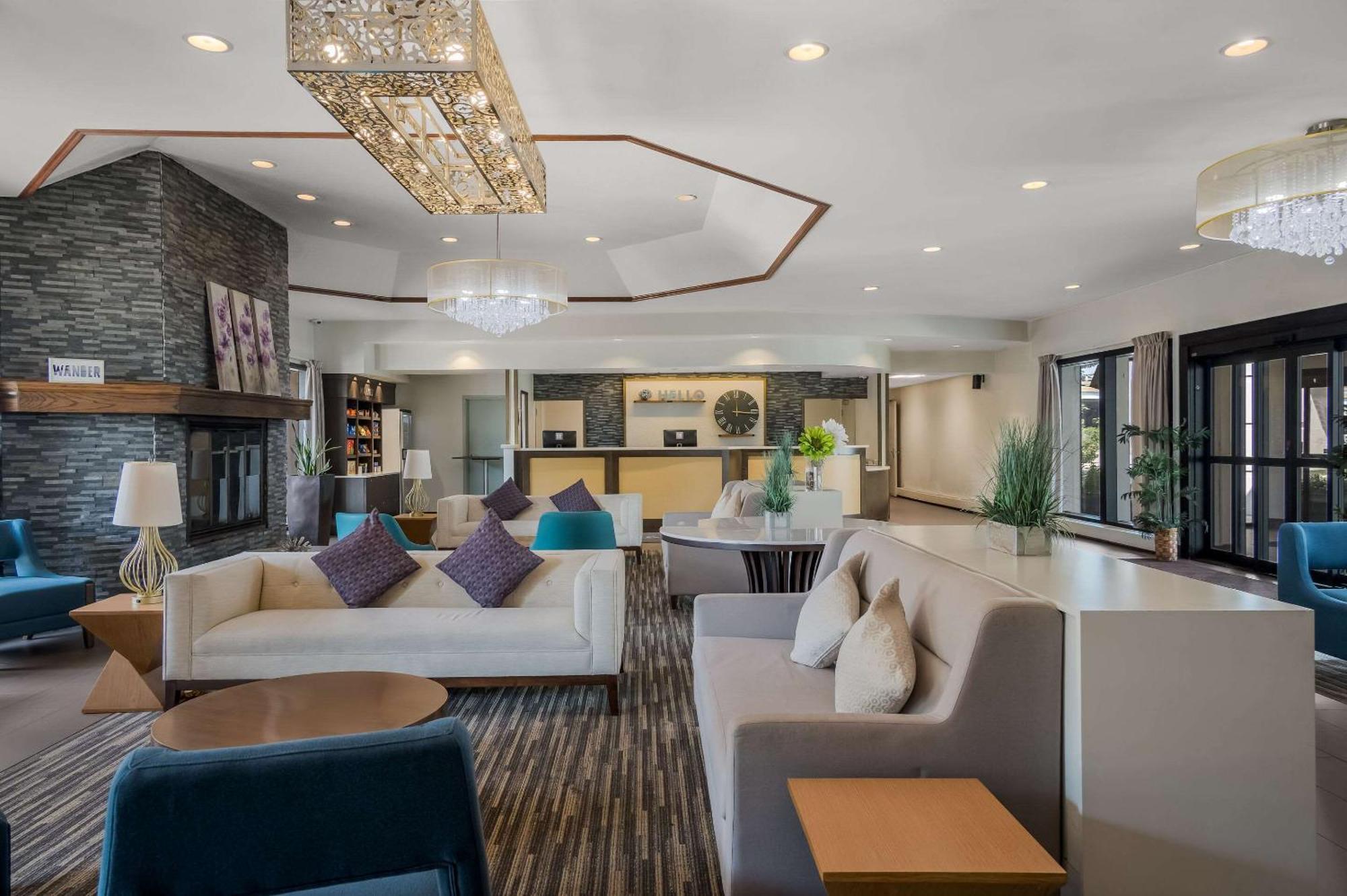Radisson Hotel Grand Rapids Riverfront Екстериор снимка