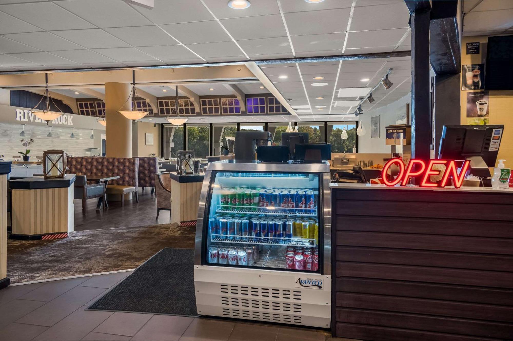 Radisson Hotel Grand Rapids Riverfront Екстериор снимка